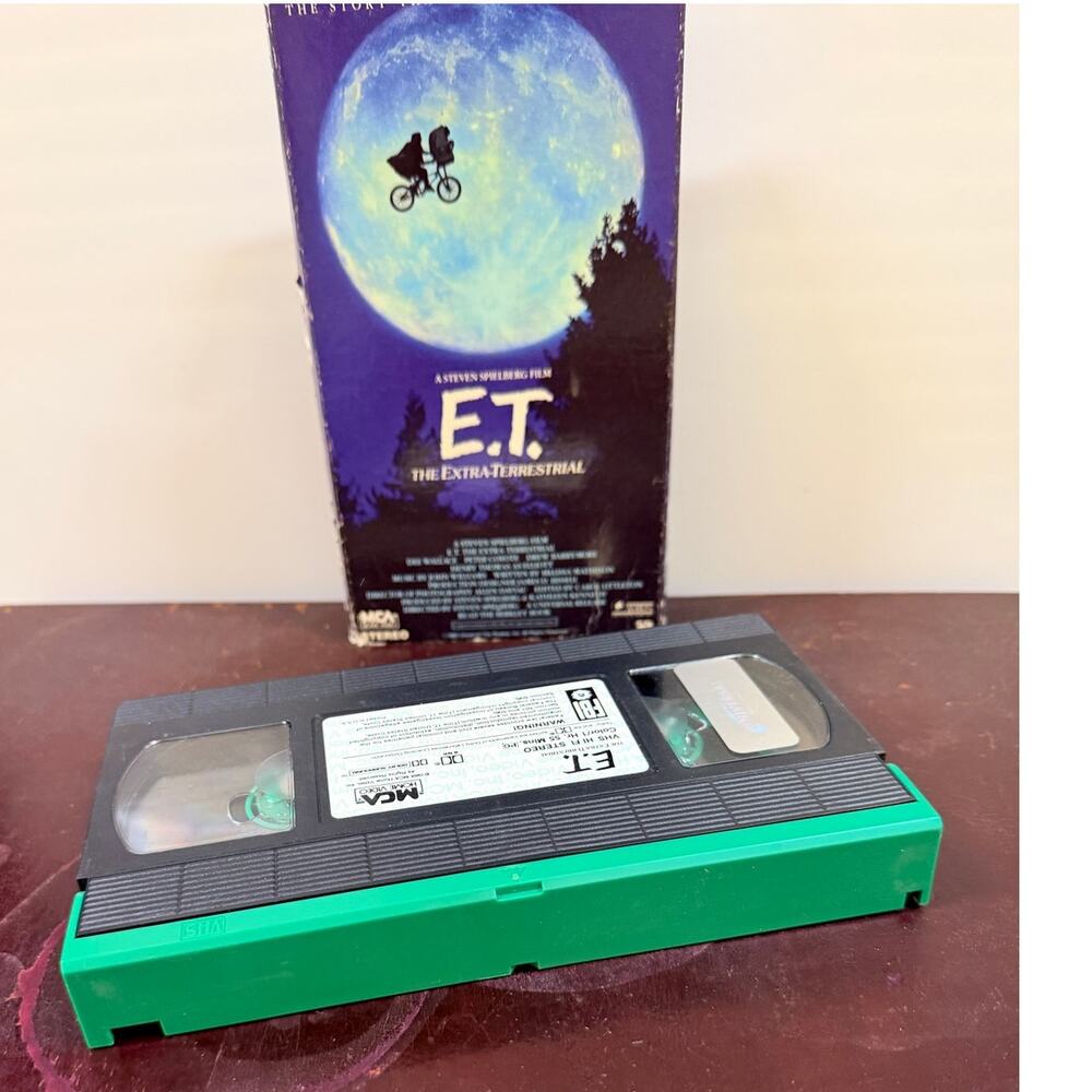 E.T. The Extra-Terrestrial‎ Green Tape VHS MCA Home Video 1988 MCA